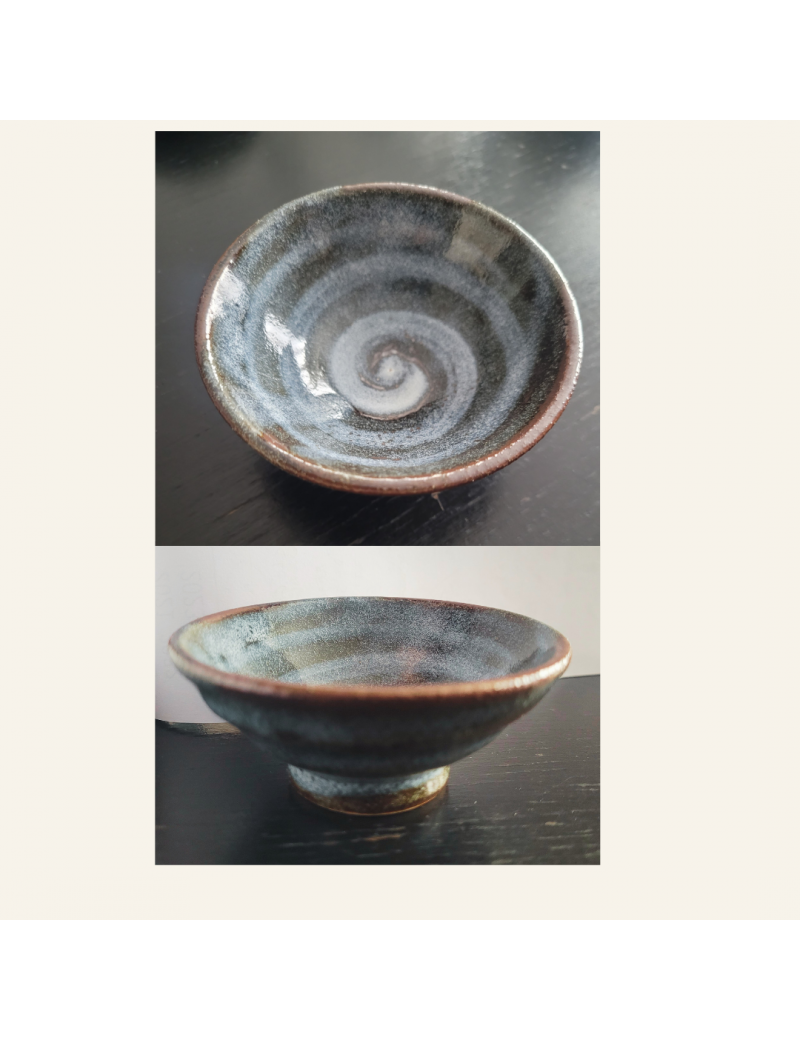 Sakazuki en céramique du Japon - motif naruto gris bleu shino