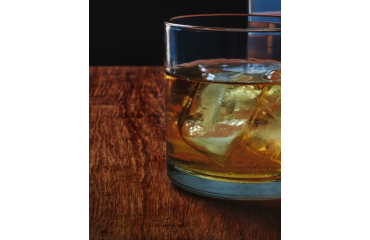 Highball japonais : quand le whisky rencontre l'art de la simplicité