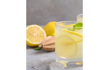 Lemon Sour japonais : le cocktail star des izakaya, simple et redoutablement efficace